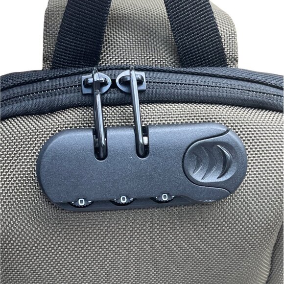 Ozuko Green Waterproof Fabric Anti-Theft USB Port Compact Crossbody Backpack - Picture 8 of 14